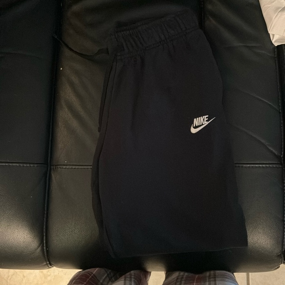 Size small Nike sweat pants